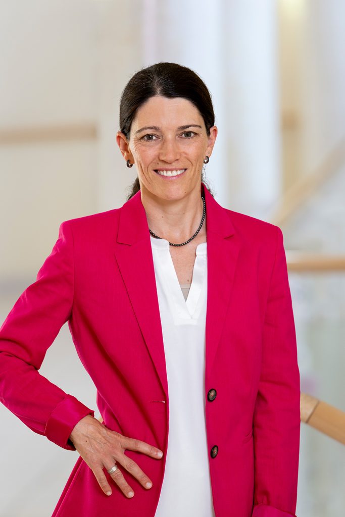 Dr. Mirjam Lösch